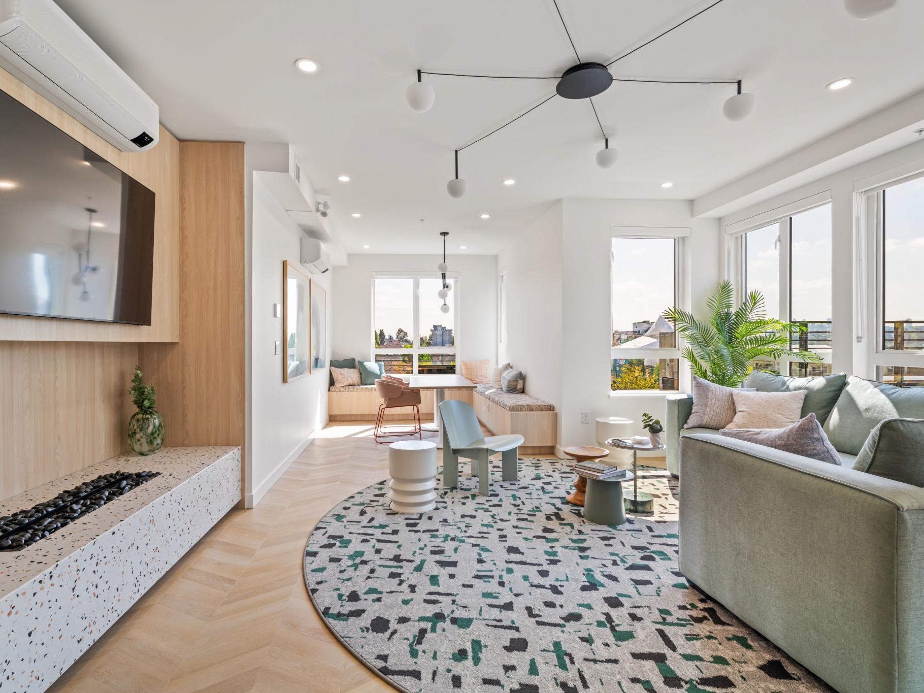 #603 – 2450 Garden Drive